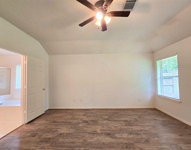 147 W Russet Grove Circle - Photo Thumbnail 18