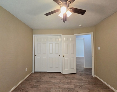 147 W Russet Grove Circle - Photo Thumbnail 28