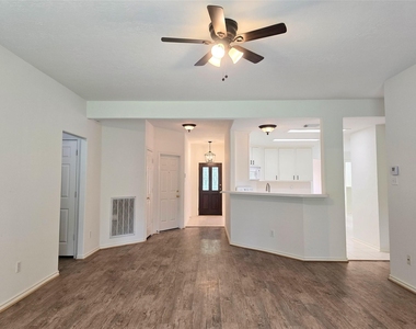 147 W Russet Grove Circle - Photo Thumbnail 10