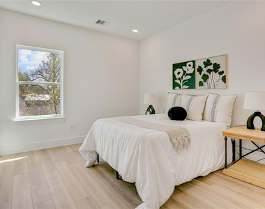 9604 Burden Street - Photo Thumbnail 25