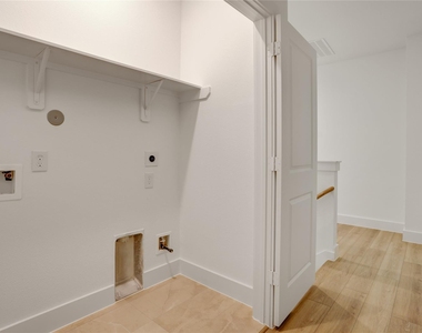 9604 Burden Street - Photo Thumbnail 19