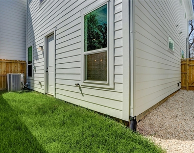 9604 Burden Street - Photo Thumbnail 28