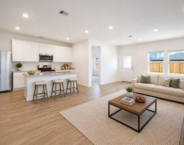 4210 Wilsford Oak Way - Photo Thumbnail 3