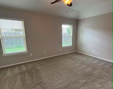 1707 Hickory Burl Lane - Photo Thumbnail 10