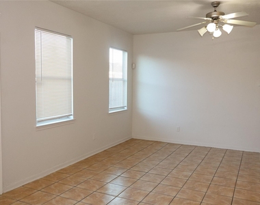 15931 Winston Point Lane Lane - Photo Thumbnail 3