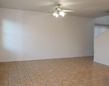 15931 Winston Point Lane Lane - Photo Thumbnail 1