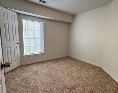 15931 Winston Point Lane Lane - Photo Thumbnail 7