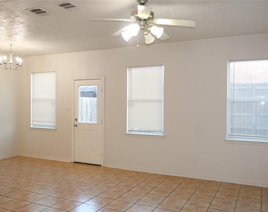 15931 Winston Point Lane Lane - Photo Thumbnail 4