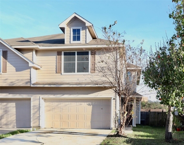 15931 Winston Point Lane Lane - Photo Thumbnail 2