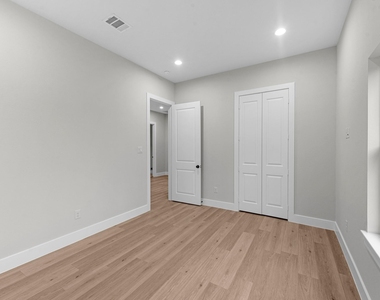 2347 Knoblock - Photo Thumbnail 22