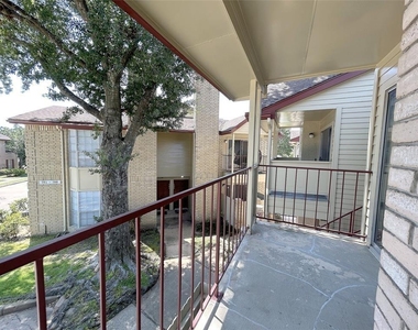 2120 El Paseo Street - Photo Thumbnail 11