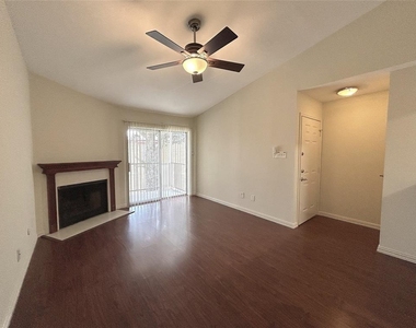 2120 El Paseo Street - Photo Thumbnail 7