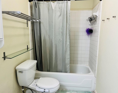 2120 El Paseo Street - Photo Thumbnail 8