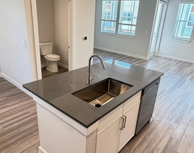 17318 N Eldridge Parkway - Photo Thumbnail 6