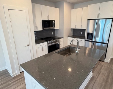 17318 N Eldridge Parkway - Photo Thumbnail 4