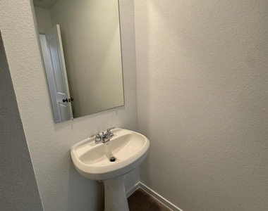 21483 Carosella Drive - Photo Thumbnail 3