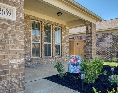 32659 Timber Point Dr - Photo Thumbnail 1