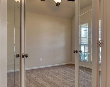 32659 Timber Point Dr - Photo Thumbnail 9