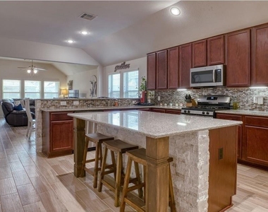 32659 Timber Point Dr - Photo Thumbnail 4