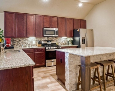 32659 Timber Point Dr - Photo Thumbnail 5