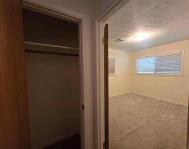 308 Mackeral Street - Photo Thumbnail 17