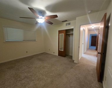 308 Mackeral Street - Photo Thumbnail 19