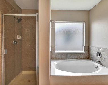 5410 Spring Oak Drive - Photo Thumbnail 33