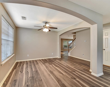 5410 Spring Oak Drive - Photo Thumbnail 9