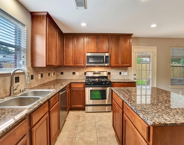 5410 Spring Oak Drive - Photo Thumbnail 16