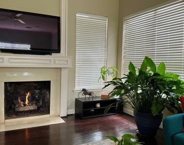 23035 Lanham Drive - Photo Thumbnail 7