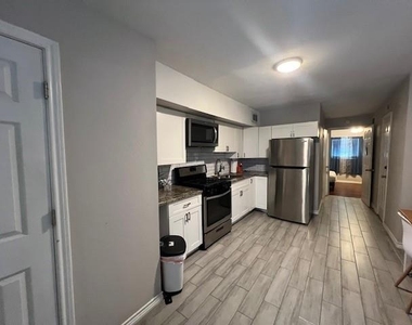 4301 La Branch Street - Photo Thumbnail 7