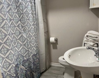 4301 La Branch Street - Photo Thumbnail 14