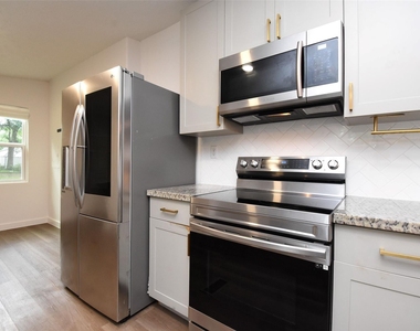 26257 Red Oak Lane - Photo Thumbnail 21