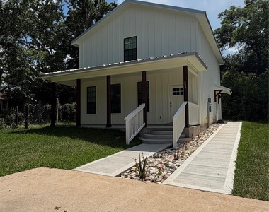 408 Mary Avenue - Photo Thumbnail 1
