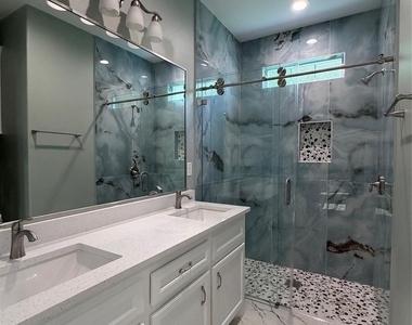 408 Mary Avenue - Photo Thumbnail 8