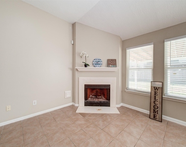 7314 Tara Drive - Photo Thumbnail 6