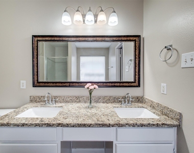 7314 Tara Drive - Photo Thumbnail 15
