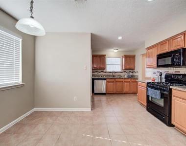 7314 Tara Drive - Photo Thumbnail 8