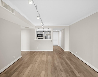 3525 Sage Road - Photo Thumbnail 2