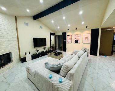 23230 Canyon Lake Drive - Photo Thumbnail 1
