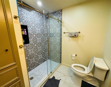 23230 Canyon Lake Drive - Photo Thumbnail 15