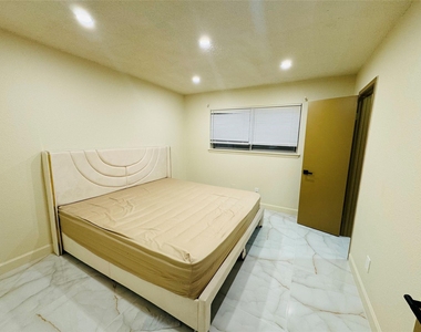 23230 Canyon Lake Drive - Photo Thumbnail 13