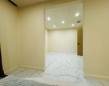 23230 Canyon Lake Drive - Photo Thumbnail 7