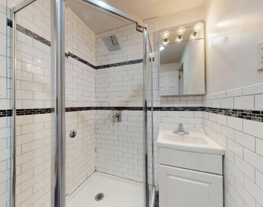 123 East 7th Street - Photo Thumbnail 7