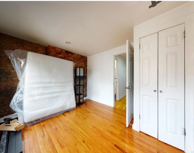 123 East 7th Street - Photo Thumbnail 6