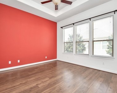 3900 Center Street - Photo Thumbnail 17