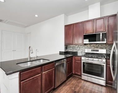 3900 Center Street - Photo Thumbnail 15