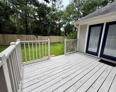 4006 Hunnington Drive - Photo Thumbnail 14