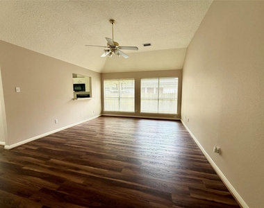 4006 Hunnington Drive - Photo Thumbnail 1