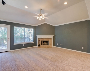 11 Ebony Oaks Place - Photo Thumbnail 10